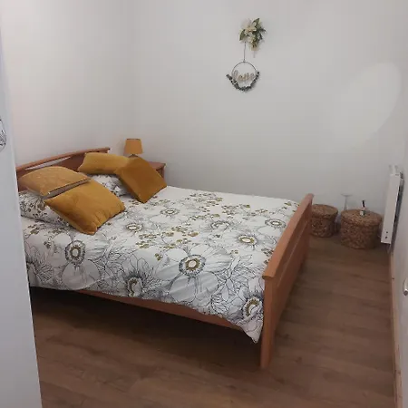 Apartman Maison Calme Et Campagne *
